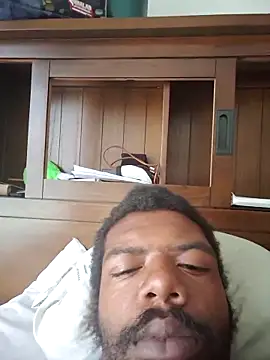 Snapshot of MrBigDickShow chatting on 10-22-25, 02:28 MrBigDickShow online show from 10-22-25, 02:28