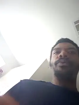 Snapshot of MrBigDickShow chatting on 10-30-25, 03:24 MrBigDickShow online show from 10-30-25, 03:24