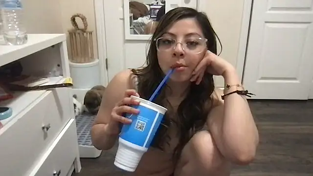 bunnygorl12 online show from 03-11-26, 05:35