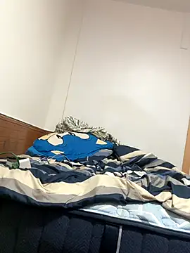 Snapshot of UrfavDilf69 chatting on 11-11-25, 12:27 UrfavDilf69 online show from 11-11-25, 12:27