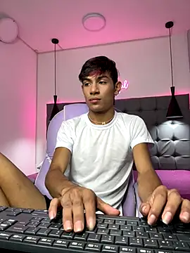 cherub  online show from 12-05-25, 12:36