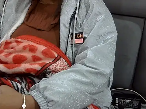 SEXY DOLL88 online show from 01-11-26, 06:46