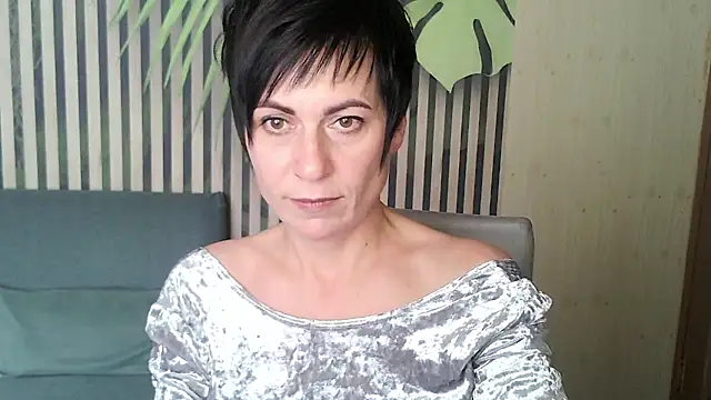 Snapshot of Ashley_Brookss chatting on 10-23-25, 10:14 Ashley Brookss online show from 10-23-25, 10:14