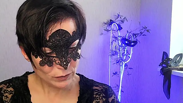 Ashley Brookss online show from 11-23-25, 08:58