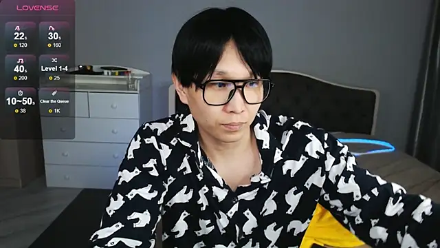 KaiChicken online show from 03-27-26, 05:45