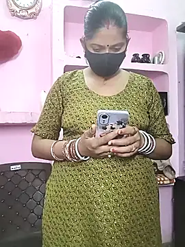 Snapshot of Rasili_bhabhi10 chatting on 10-05-25, 05:17 Rasili bhabhi10 online show from 10-05-25, 05:17