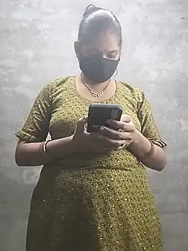 Snapshot of Rasili_bhabhi10 chatting on 10-11-25, 05:28 Rasili bhabhi10 online show from 10-11-25, 05:28