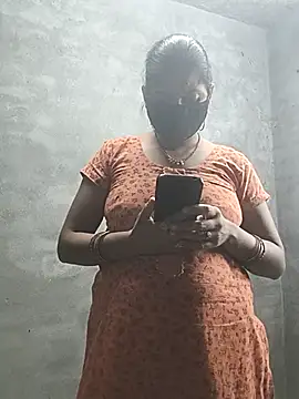 Snapshot of Rasili_bhabhi10 chatting on 10-13-25, 04:18 Rasili bhabhi10 online show from 10-13-25, 04:18