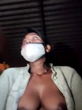 Katrina kaif143 online show from 12-14-25, 10:31