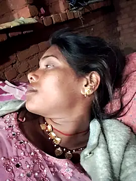 Katrina kaif143 online show from 12-17-25, 03:29