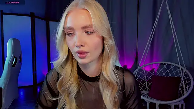 TessaGrays online show from 12-22-25, 07:49