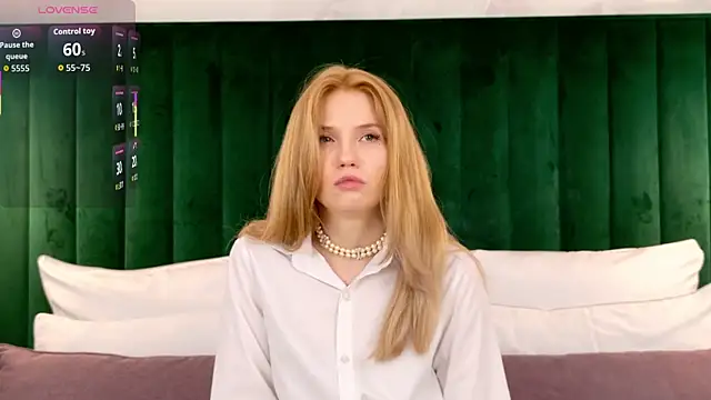 Snapshot of MelissaLiss chatting on 11-19-25, 02:17 MelissaLiss online show from 11-19-25, 02:17