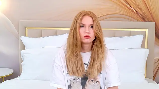 Snapshot of MelissaLiss chatting on 11-22-25, 03:00 MelissaLiss online show from 11-22-25, 03:00