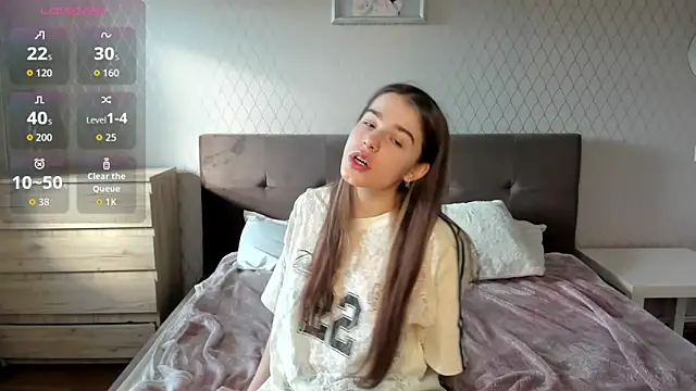 ShellyMoon  online show from 10-19-25, 12:39