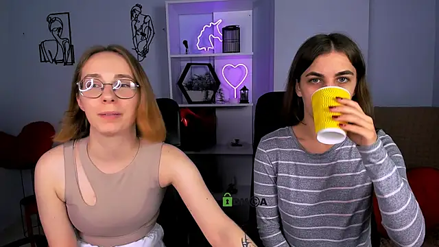 lina fox12 online show from 11-27-25, 01:24