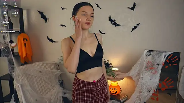 JanellHousen online show from 10-30-25, 05:31