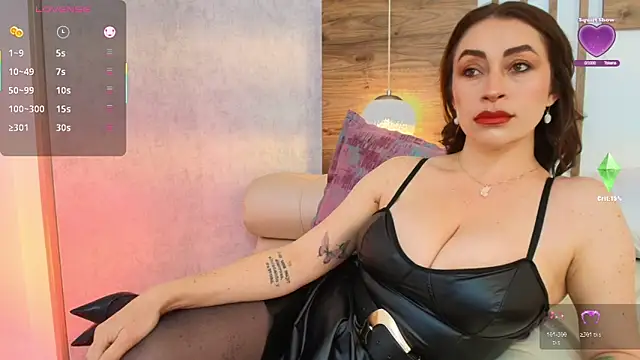 LucianaWainN online show from 03-25-26, 01:06