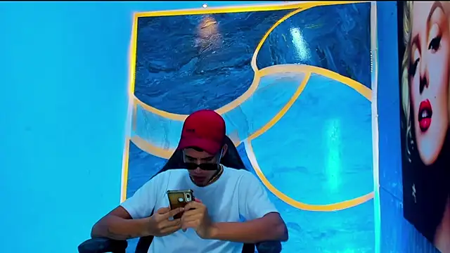 Snapshot of The_Boy_King chatting on 09-30-25, 12:54 The Boy King online show from 09-30-25, 12:54