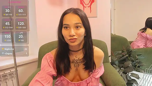 Lunel kitten online show from 10-12-25, 01:32