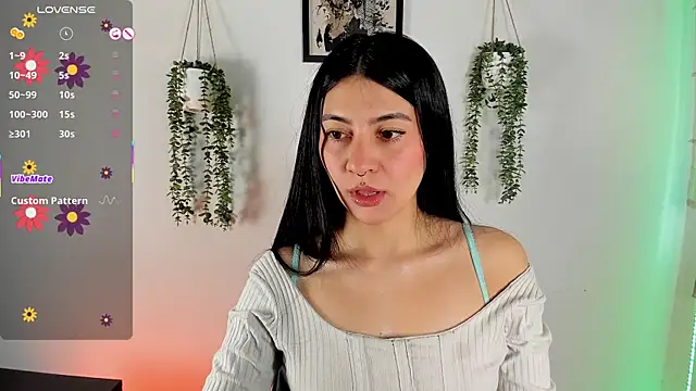 emma-green0 online show from 10-02-25, 12:01