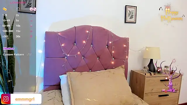 emma-green0 online show from 10-17-25, 02:19