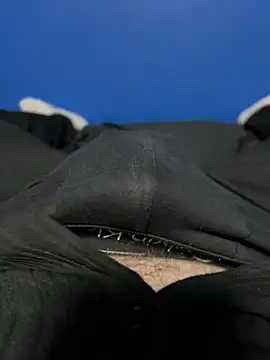 Snapshot of juan41050 chatting on 01-11-26, 11:10 juan41050 online show from 01-11-26, 11:10