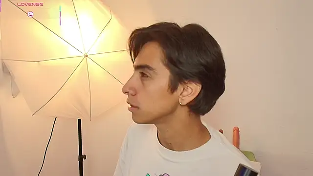 Snapshot of uyukie chatting on 10-09-25, 12:25 uyukie online show from 10-09-25, 12:25