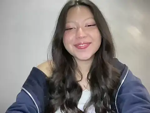 Rachel James   online show from 10-30-25, 05:42