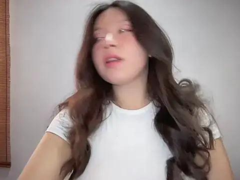 Rachel James   online show from 11-30-25, 06:01