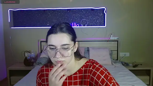 cutieblush online show from 10-08-25, 08:39