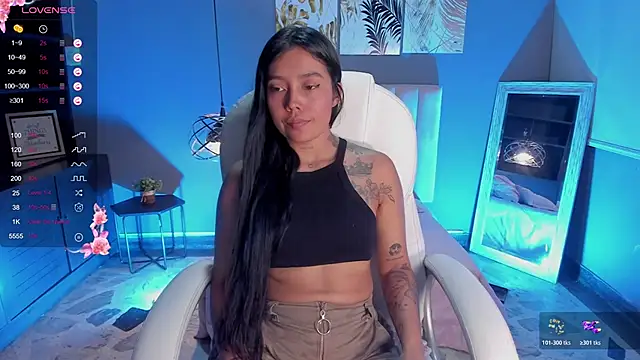 Juliieta Evans online show from 10-25-25, 08:25