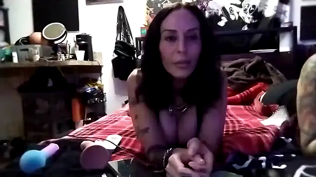 inkdhollow1 online show from 11-12-25, 11:36