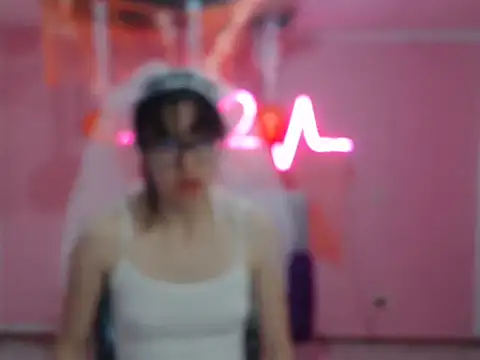 cristal hills 19 online show from 10-10-25, 02:38