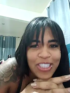 Snapshot of Indiazinha_quente chatting on 10-24-25, 06:21 Indiazinha quente online show from 10-24-25, 06:21