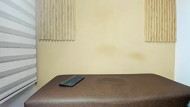 VANESA RUSEFF online show from 10-18-25, 07:47