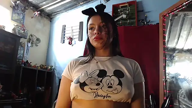 lizethavila online show from 04-02-26, 01:47