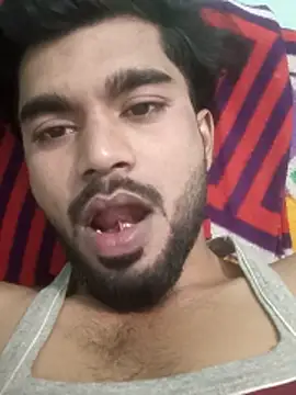 Snapshot of Hotraj24 chatting on 05-08-26, 05:57 Hotraj24 online show from 05-08-26, 05:57