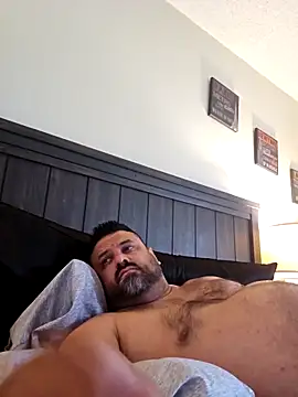 Roddog18 online show from 10-14-25, 07:47