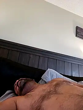 Roddog18 online show from 10-19-25, 03:01