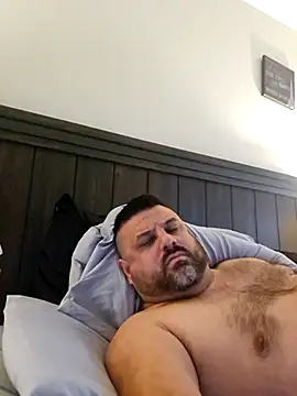 Roddog18 online show from 11-15-25, 06:15