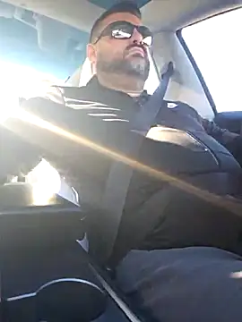 Roddog18 online show from 11-25-25, 04:18