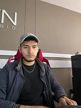 AndrewBlackee online show from 06-08-26, 12:27