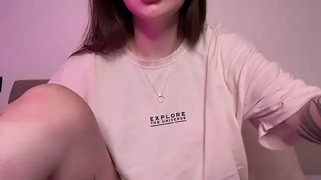 AlmaryKim online show from 11-21-25, 08:07