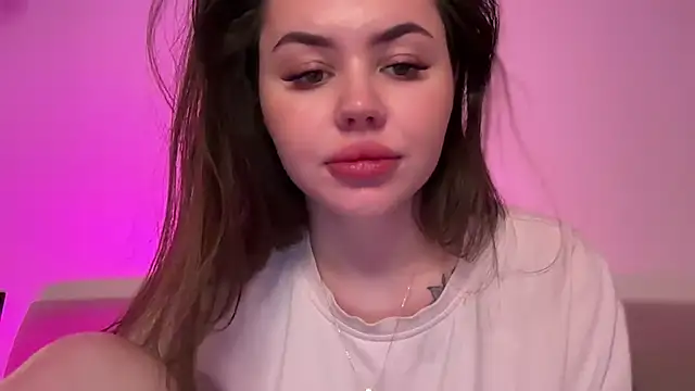 AlmaryKim online show from 11-22-25, 07:35