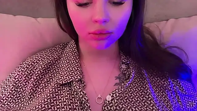 AlmaryKim online show from 04-24-26, 08:11