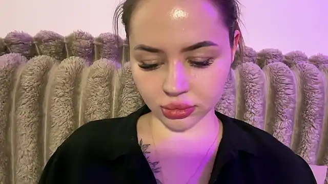 AlmaryKim online show from 07-19-26, 08:12