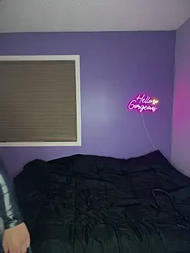 cinderellie online show from 11-15-25, 04:21