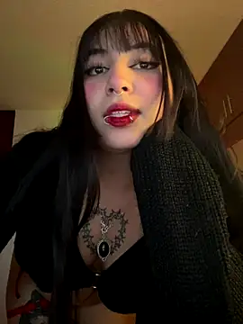 Hinatamoon  online show from 12-18-25, 05:02