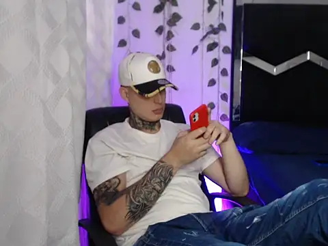 monster Dickdr online show from 10-08-25, 09:23