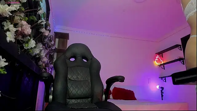 Kora Red69 online show from 11-14-25, 01:54